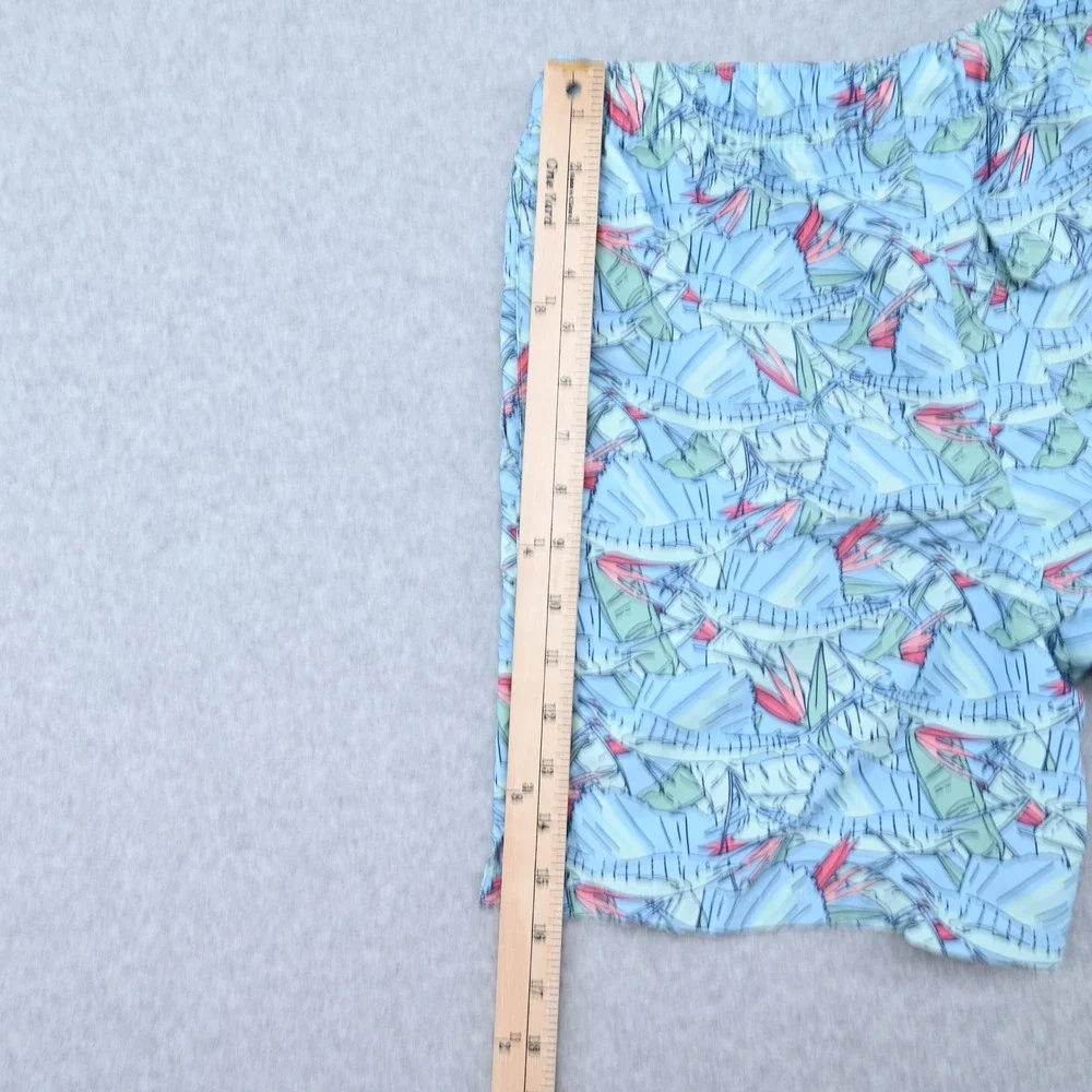 Vineyard Vines Chappy Swim Trunks Mens M Light Blue Marlin Sailfish Fish Print